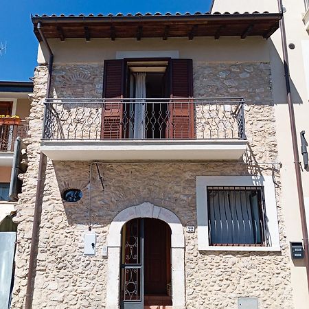 La Casa Di B Villa Paganica Exterior foto